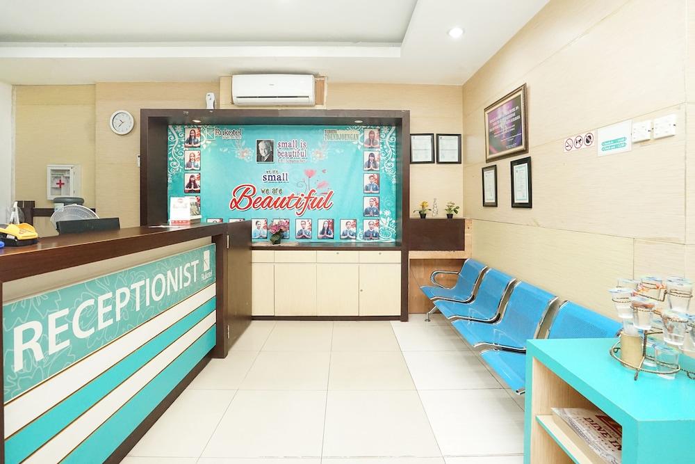 Oyo 277 Rukotel Near Rsu Adi Husada Undaan Kota Surabaya Luaran gambar