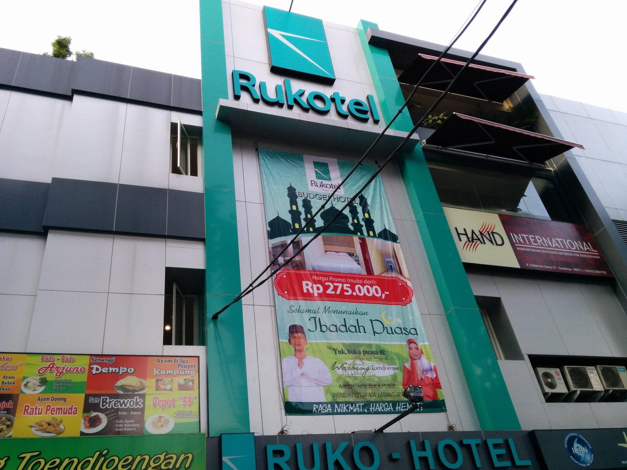 Oyo 277 Rukotel Near Rsu Adi Husada Undaan Kota Surabaya Luaran gambar