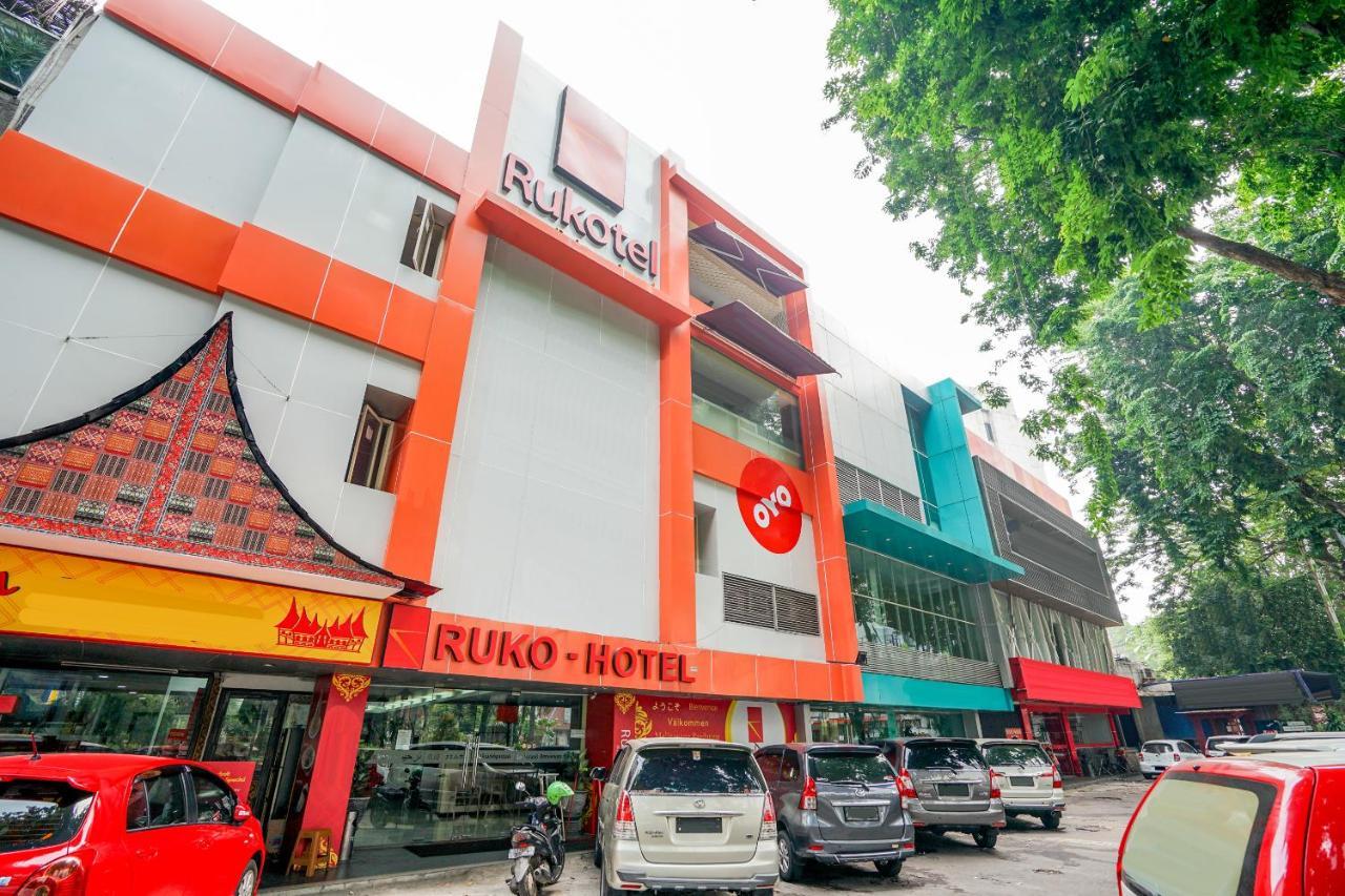 Oyo 277 Rukotel Near Rsu Adi Husada Undaan Kota Surabaya Luaran gambar