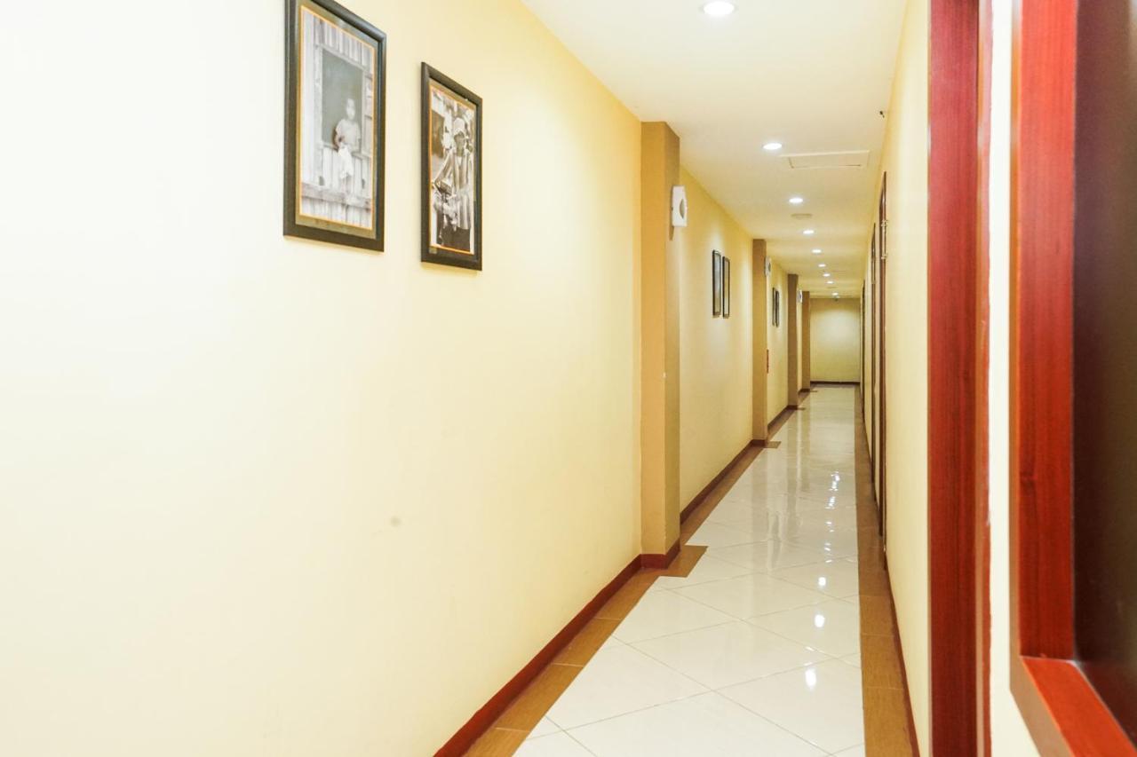 Oyo 277 Rukotel Near Rsu Adi Husada Undaan Kota Surabaya Luaran gambar